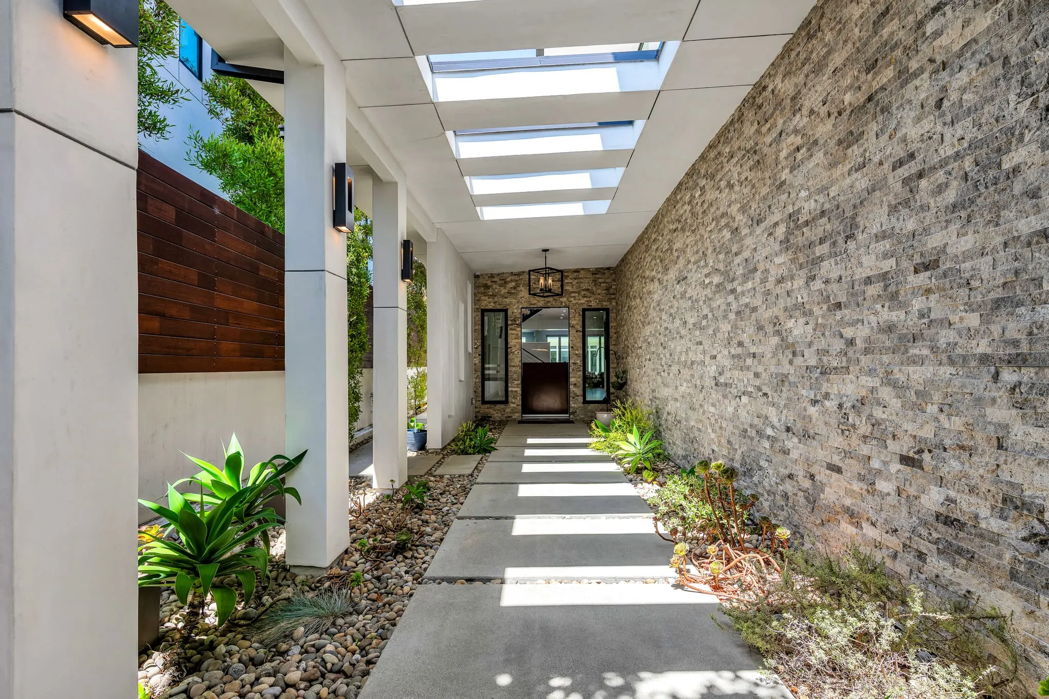 Entry hallway and foyer